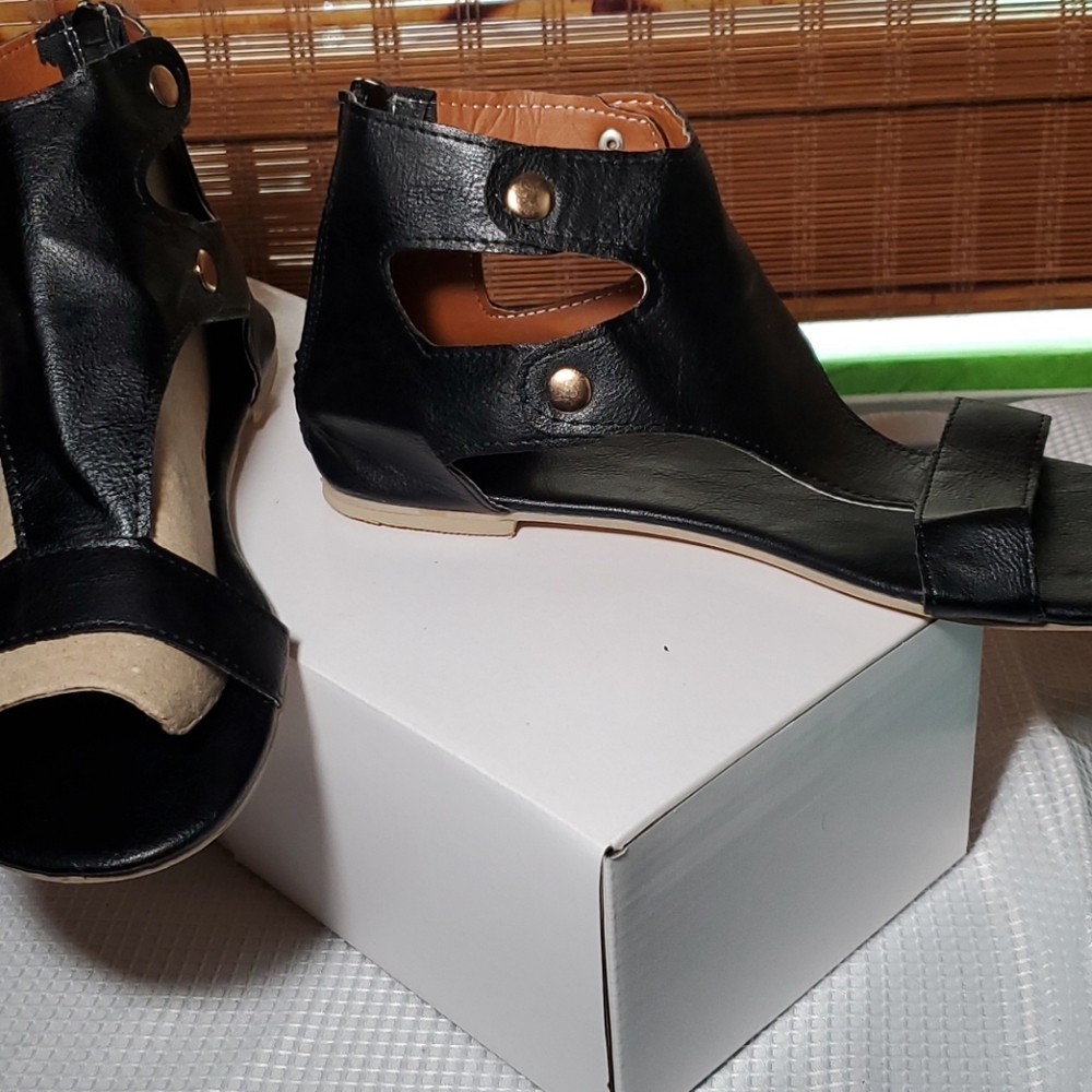 Black Vegan Leather Sandals - Picture 4 of 5